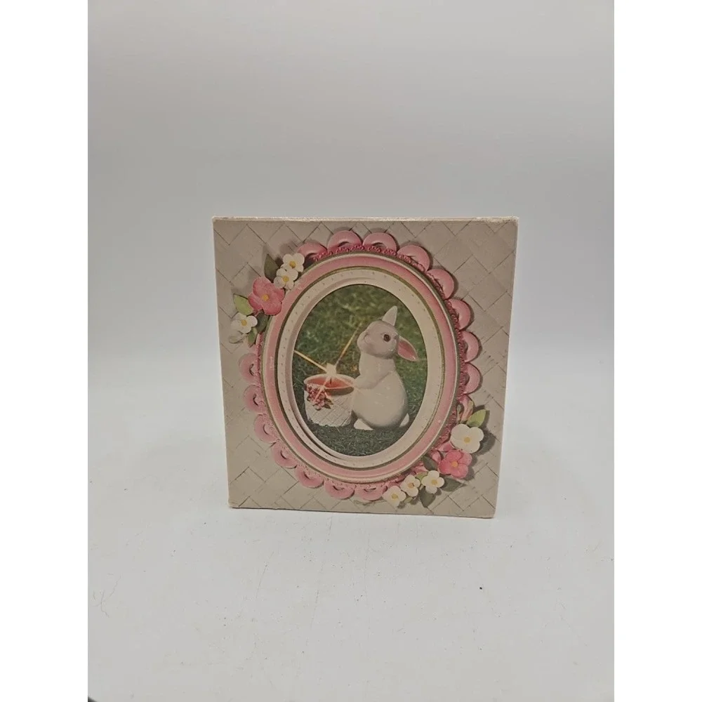 Avon vintage bunny